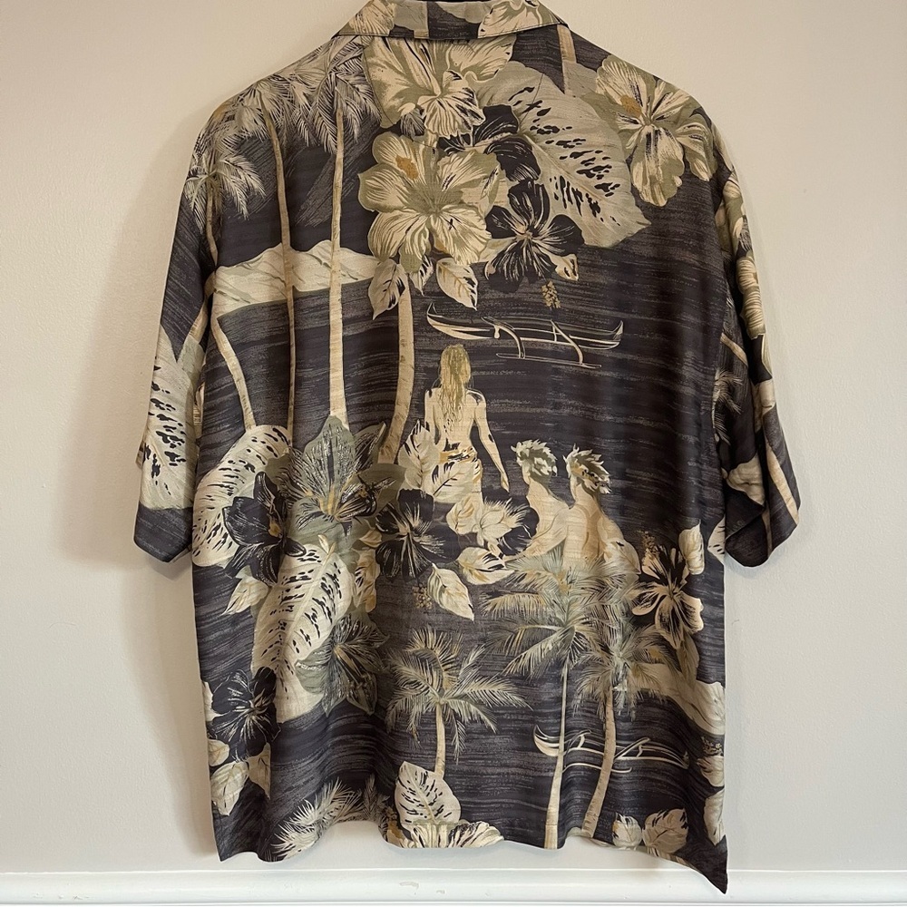 🌴 Tommy Bahama 100% Silk Hawaiian Shirt XL | Scenic Print Resort Wear - Picture 3 of 9